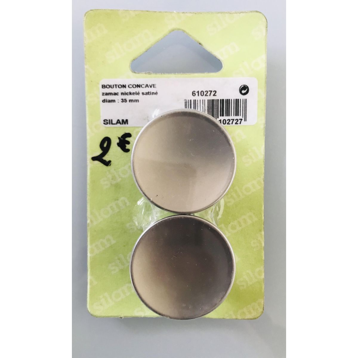 Bouton concave nickelé satiné