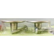 Bouton concave nickelé satiné