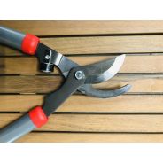 Coupe branche métal