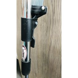 Rateau à feuilles télescopique