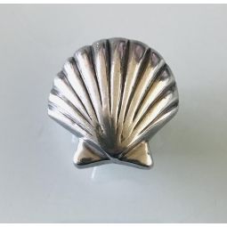 Bouton coquillage gris argenté 